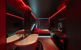Đào Tiên Hotel - Mai Xuân Thưởng